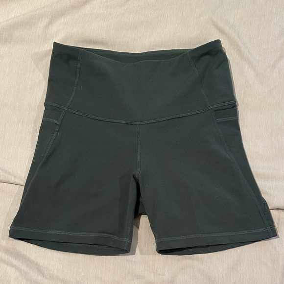 Old Navy Active High Waisted Biker Shorts Dark Forrest Green Size Small - Picture 2 of 5